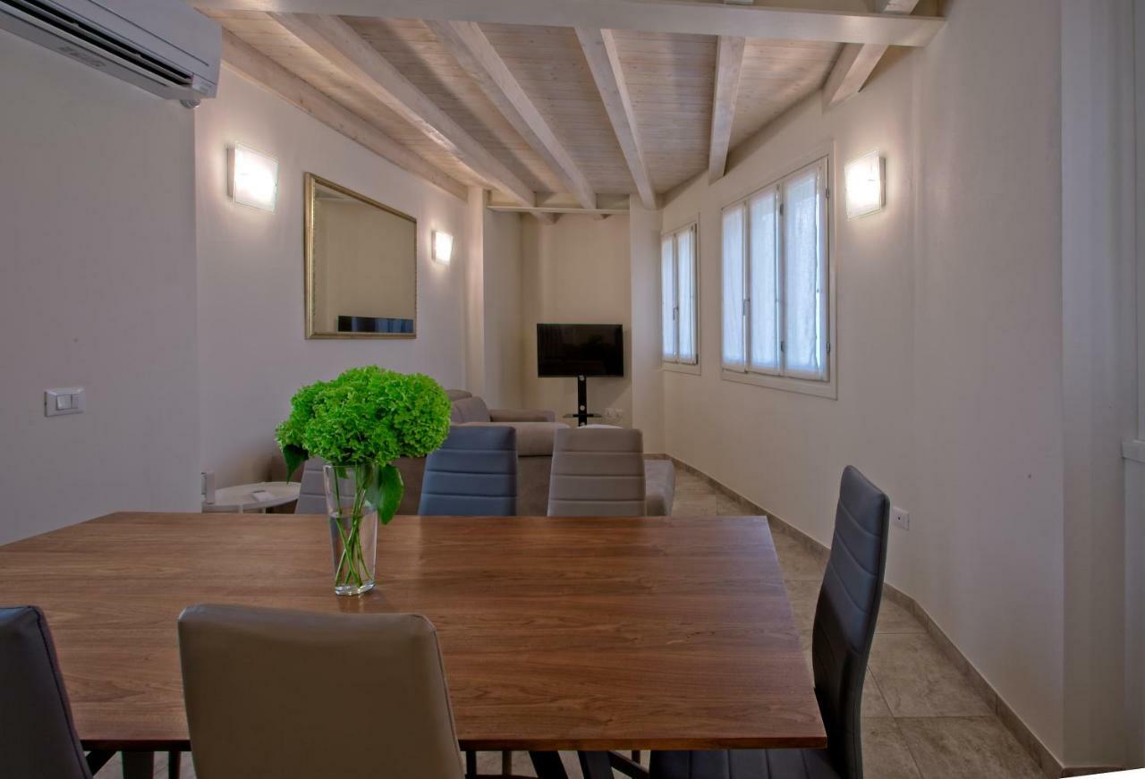 Casa Vacanze Marconi 22 Marone Bagian luar foto
